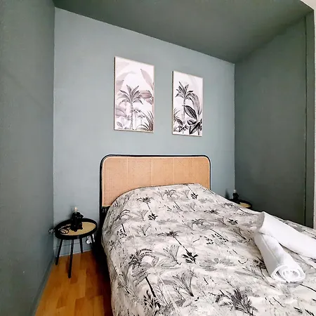 Dom wakacyjny Maison La Petite Bleue - Balcon - Wifi Fibre - Menage Inclus *